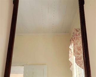 "Historic Thomson Charm" in Thomson, GA Starts Closing Thu 3/23 8pm. Pickup: Sat 3/25 11-2pm. Please click here to see more photos, descriptions, and current bids:&nbsp;https://ctbids.com/estate-sale/20860