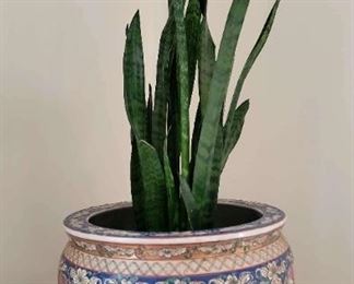 "Historic Thomson Charm" in Thomson, GA Starts Closing Thu 3/23 8pm. Pickup: Sat 3/25 11-2pm. Please click here to see more photos, descriptions, and current bids:&nbsp;https://ctbids.com/estate-sale/20860