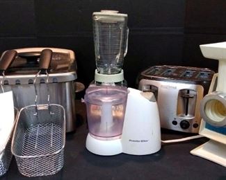 "Lake Idylwilde Treasures" in Evans, GA Starts Closing Mon 3/27 8pm. Pickup: Wed 3/29 12-6pm. Please click here to see more photos, descriptions, and current bids: https://ctbids.com/estate-sale/20683