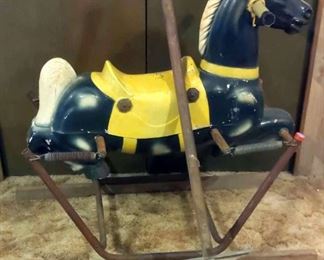 "Lake Idylwilde Treasures" in Evans, GA Starts Closing Mon 3/27 8pm. Pickup: Wed 3/29 12-6pm. Please click here to see more photos, descriptions, and current bids: https://ctbids.com/estate-sale/20683