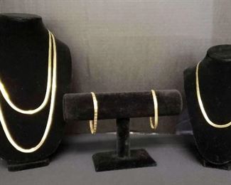 "Lake Idylwilde Treasures" in Evans, GA Starts Closing Mon 3/27 8pm. Pickup: Wed 3/29 12-6pm. Please click here to see more photos, descriptions, and current bids: https://ctbids.com/estate-sale/20683