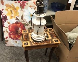 lamps, pictures, small table