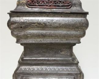 1087	LARGE ASIAN PEWTER COVERED VESSEL W/FOO DOG & CHARACTER MARKS ON BASE
