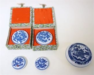1253	LOT OF PORCELAIN ASIAN ROUND COVERED BOXES, LARGEST APPROXIMATELY 3 IN ROUND
