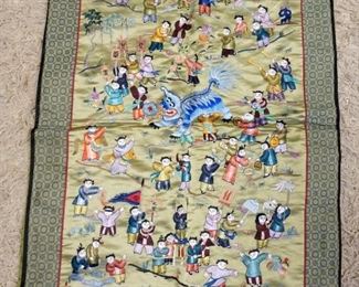 1289	ASIAN SILK EMBROIDERED CLOTH, APPROXIMATELY 23 IN X 35 IN

