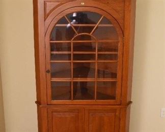 Lot #31 - Corner Hutch