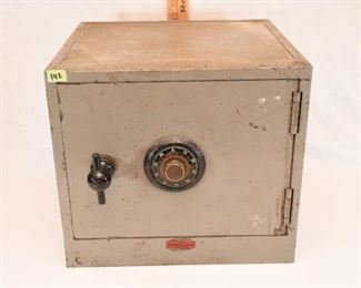 Lot #142 - Vintage Jewelry Safe - Had combination