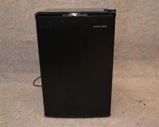 Lot #193 Dorm Fridge 