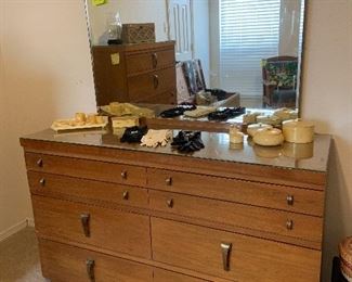 8 drawer dresser with mirror by United Furniture Corp