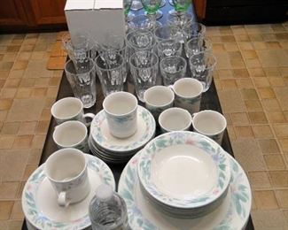 Apparently the water bottle is not included, but the wonderful matching set is looking for a new home