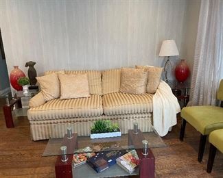 Baker’s Crown and Tulip Collection (Down feather)