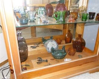 Stained glass pieces as well, blue covered rooster dish