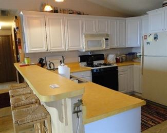 Clean kitchen neat and tidy
