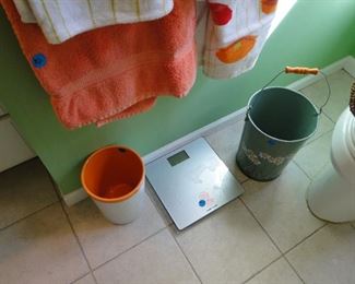 Bathroom, scale, wastebasket and matching towel set too