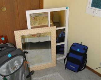 Mirrors and luggage