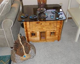 Small dollhouse side table