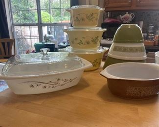 Vintage pyrex