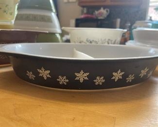Vintage Pyrex 