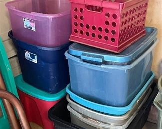 Storage totes 
