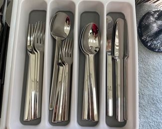 Boda Nova stainless flatware set