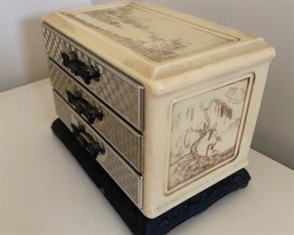 Vintage jewelry chest