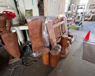 Double pedestal table