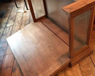 resturant hostess desktop 