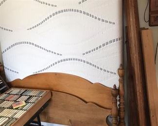 queen size maple bed set