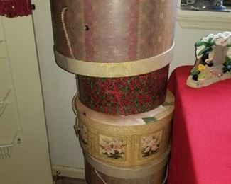 Vintage Ladies Hats in Hat Boxes