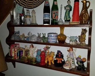Wall Shelf Unit, Miscellaneous Tchotchkes 