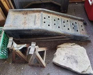 Jacks, Automotive Ramps
