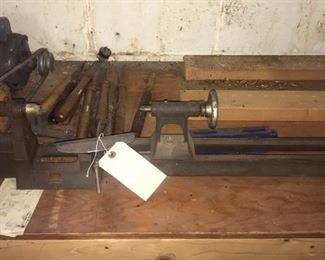 Give new projects a spin with this wood lathe and tools. 