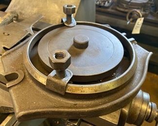 SWIVEL BASE FOR BRIDGE PORT MACHINE