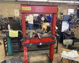 50 TON HYDRAULIC SHOP PRESS