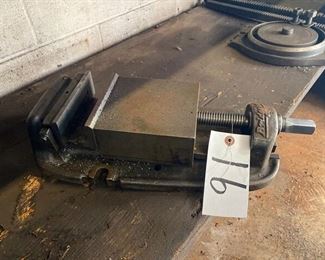 BRIDGEPORT 6" VISE