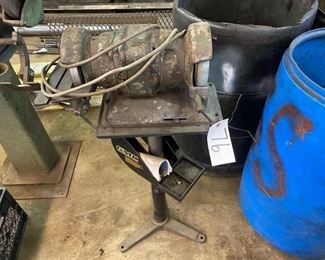 BENCH GRINDER ON STAND