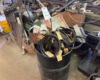 METAL DRUM OF VARIOUS SAW BLADES