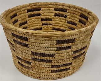 A POMO BASKET
