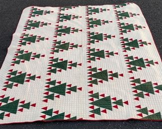 ANTIQUE QUILT TREE PATTERN. SOME STAINS