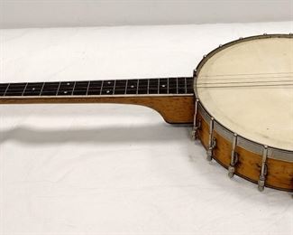 SLINGERLAND 4-STRING BIRDSEYE MAPLE BANJO. MODEL 220. I