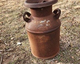 Vintage 10 Gallon Milk Can