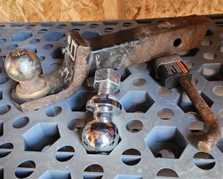 Super Hitch with (2) 2" Balls and Fulton Guard Lock