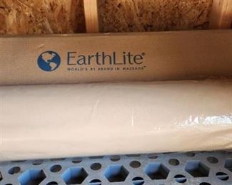 NEW EarthLite Round Cushion