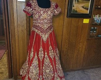 Awesome - Gorgeous - Indian Wedding Dress or Prom Dress. Beyond Beautiful