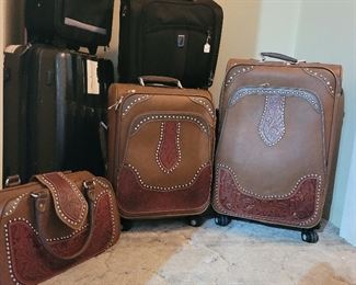 Mountain West Luggage