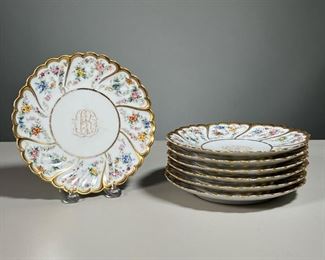 (7PC) DESSERT PLATES | Floral decoration with gilt edges.