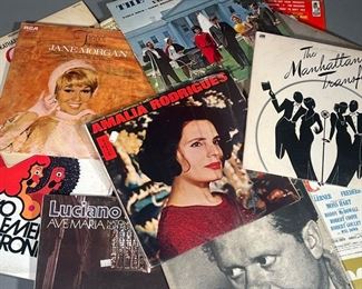 GROUP VINYL RECORDS | Large group of vinyl records, including Broadway cast albums, soundtracks, classical records, and others