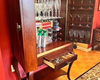 01 Vintage MidCentury Beverage Bar