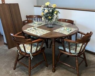 Classic Americana Dining Set