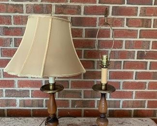 (L16) $35 Pair 29” tall lamps. Wooden bases. Only 1 shade. 